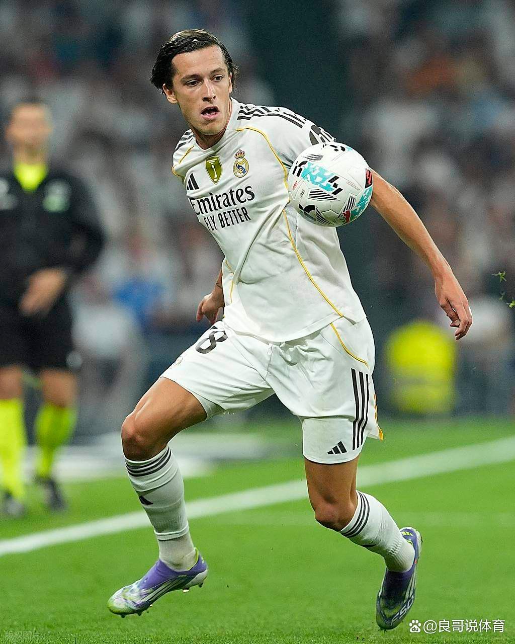 今晚西甲传出新动向，托特纳姆强势反弹，管理层表态——话题不断，控场能力受关注的简单介绍