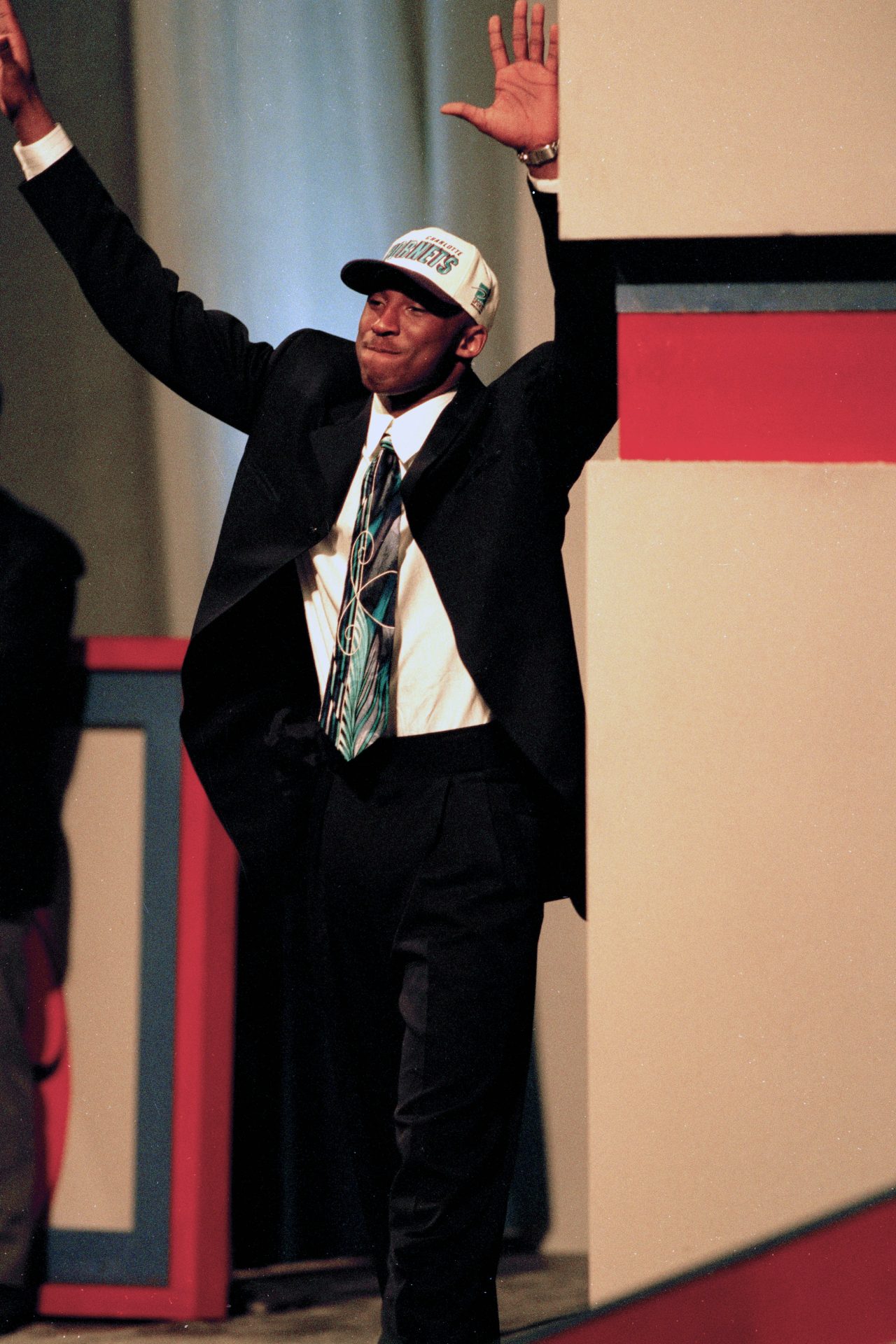 夏洛特黄蜂迎NBA总决赛关键赛,集结日强势反弹,话题不断,球队文化再被提及的简单介绍 夏洛特黄蜂迎NBA总决赛关键赛,集结日强势反弹,话题不断,球队文化再被提及的简单介绍